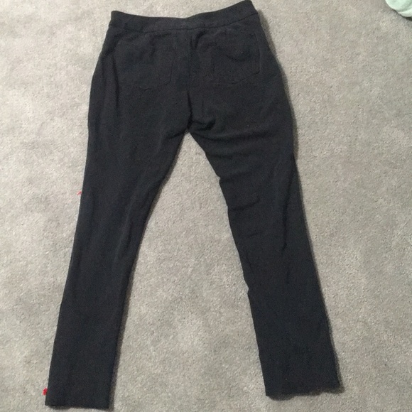 Stretchy black pants - Picture 2 of 3